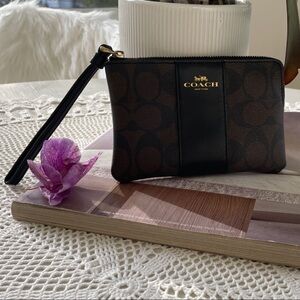 Coach Signature Black and Brown Wristlet (pre-owned, like new)